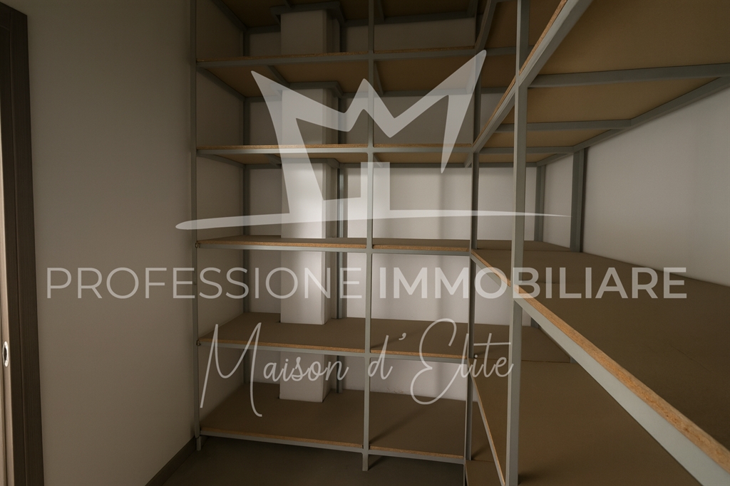 moncalieri magazzino 8